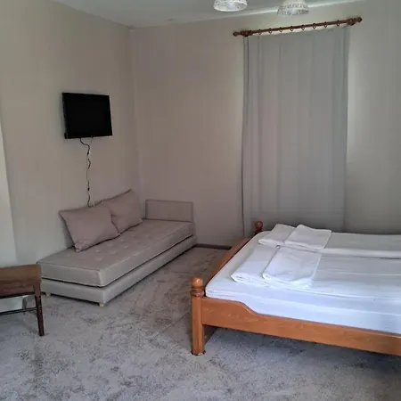Elora Affittacamere 3*